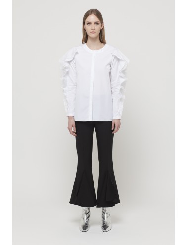 Round neck shirt with organza ruffles on arms
